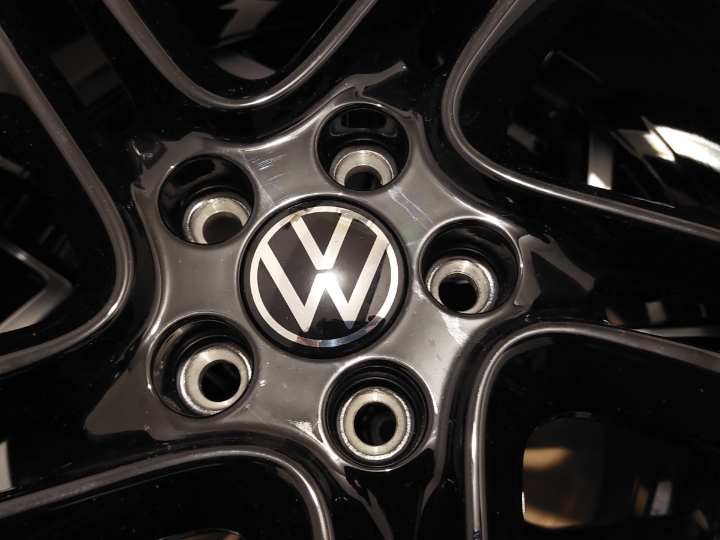 18" orig alu felge s gumama T-Cross