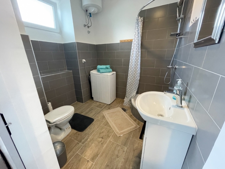 Rijeka, - 2 apartmana, 1. kat