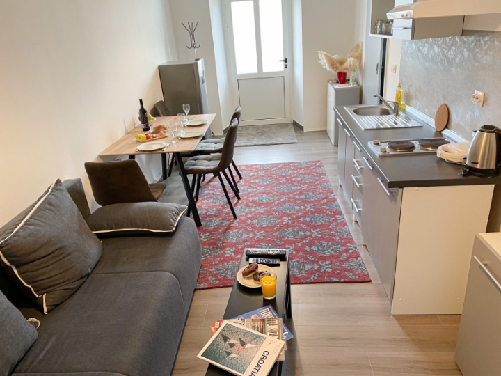 Rijeka, - 2 apartmana 