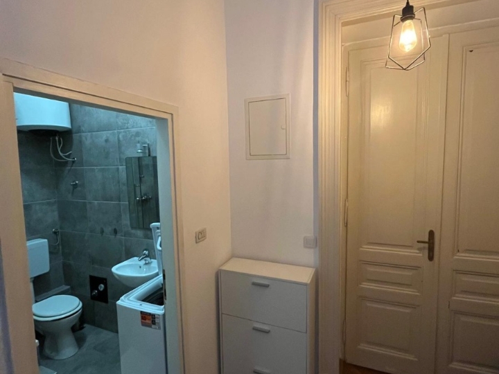 Centar, garsonijera 27 m2
