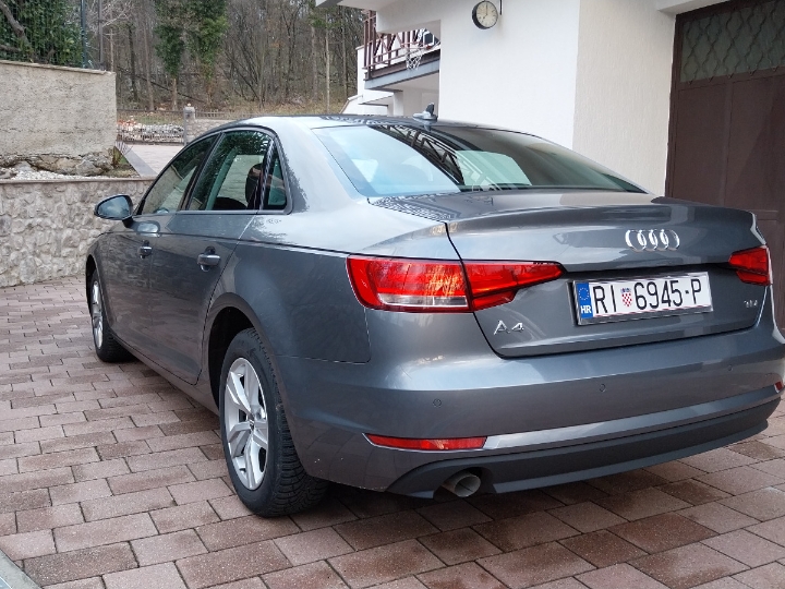 Audi A4 2,0 TDI BI Xenon LED PDC
