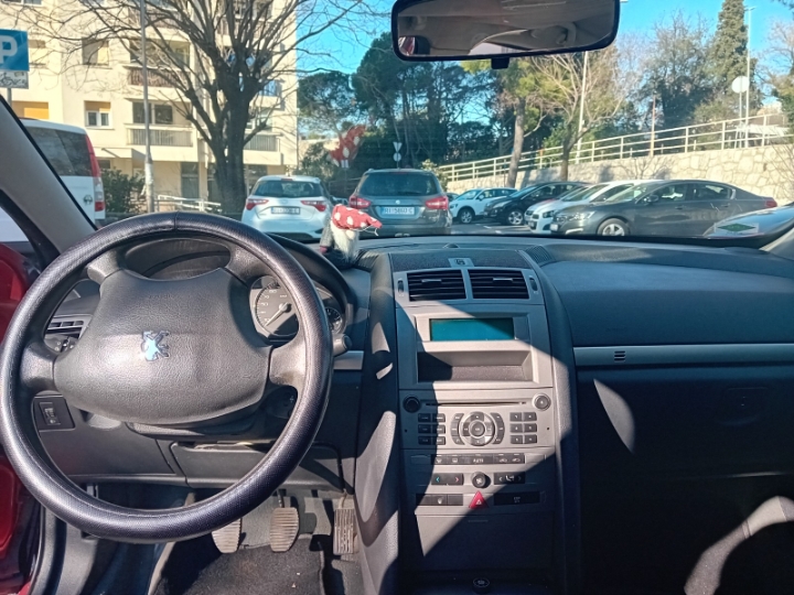 Peugeot 407 1.8., reg. 09./2026.