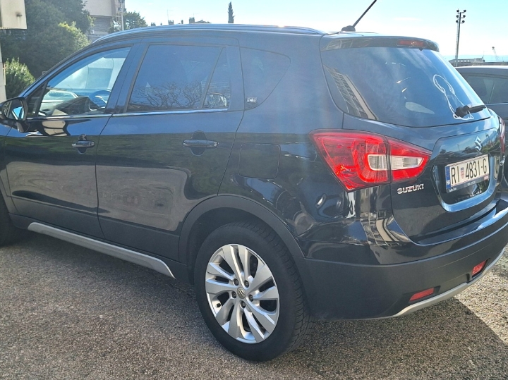 Suzuki S-Cross 1.0 GL +