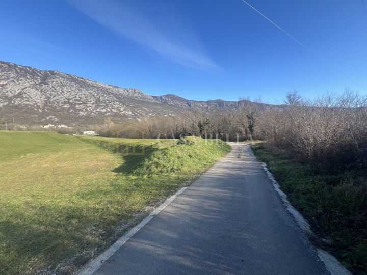Zaleđe Crikvenice, Tribalj, poljop. zemljište, 200m od jezera
