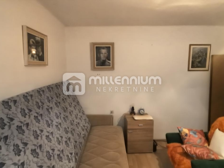 Grobnik, Dražice, kuća u nizu, 160m2, okućnica