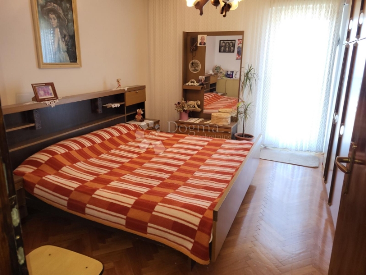 Stan u blizini centra s prekrasnim pogledom na more
