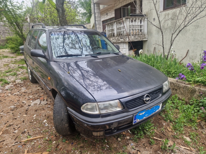 Opel Astra Karavan