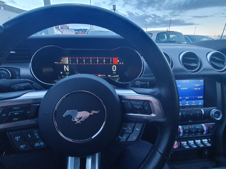 Ford Mustang GT 5.0 V8 Premium 2