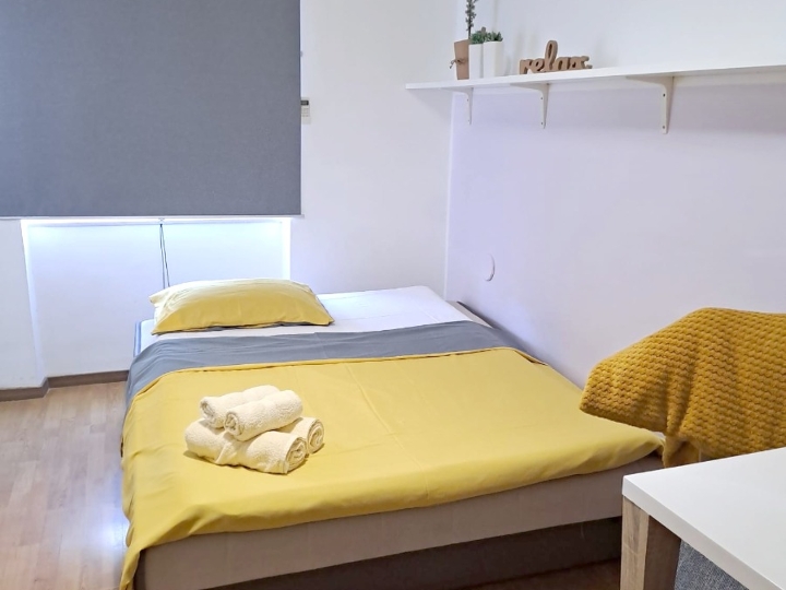 Centar, garsonijera 18 m2, 350 €