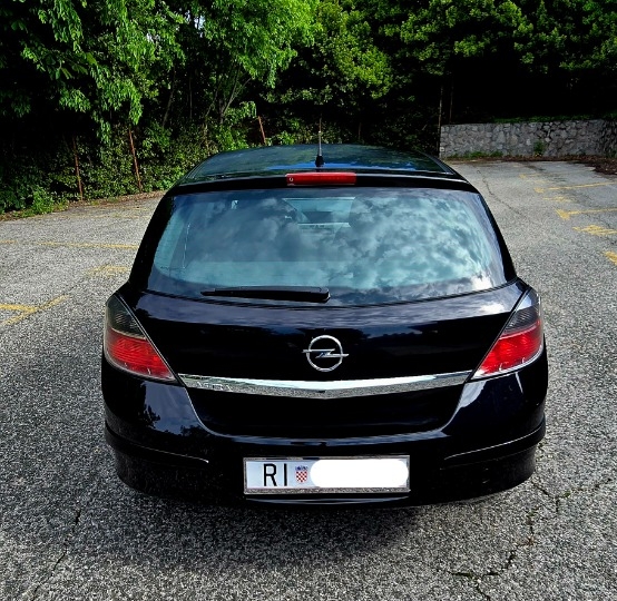 Opel Astra H 1.4 16 V