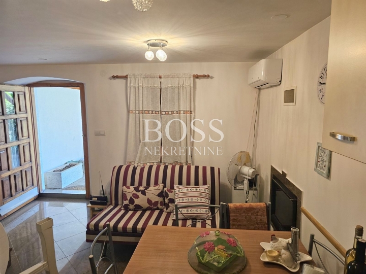 Omišalj, dvojna kuća 82m2, 175.500€, prilika!