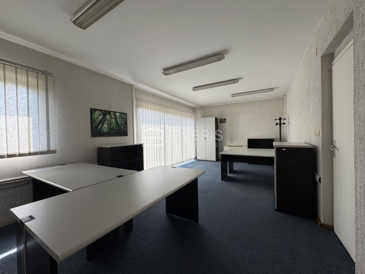 Kastav, Rubeši, poslovni prostor 120 m2, najam