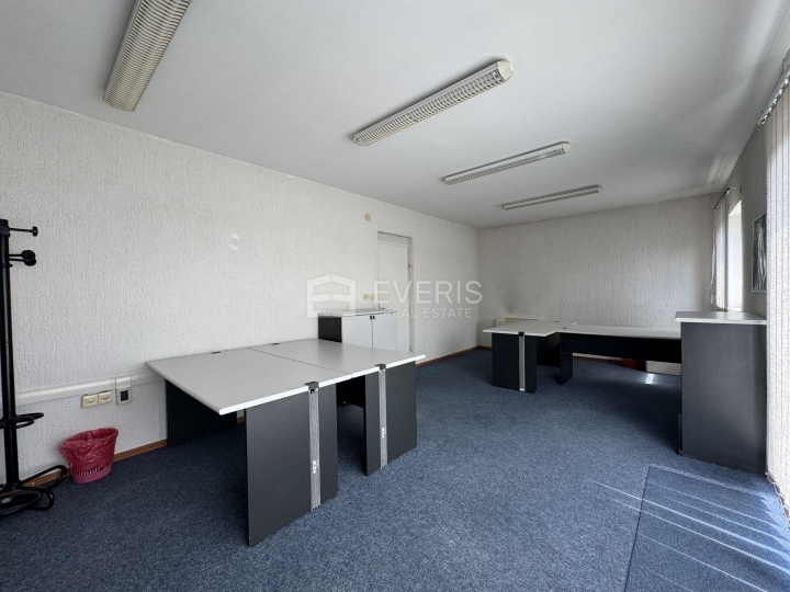 Kastav, Rubeši, poslovni prostor 120 m2, najam