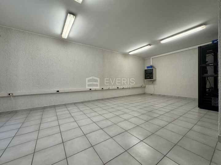 Kastav, Rubeši, poslovni prostor 120 m2, najam