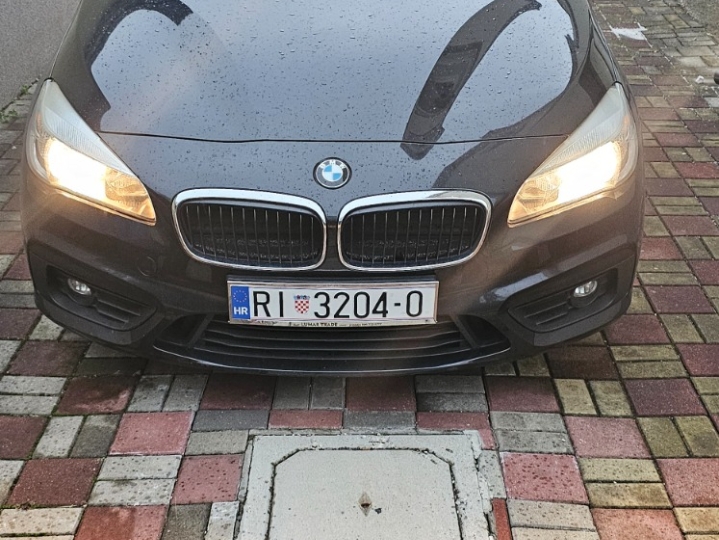 BMW 2 Active Tourer 218 D aut