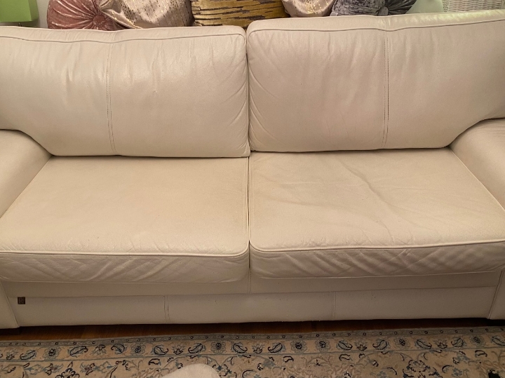 Kožna sofa