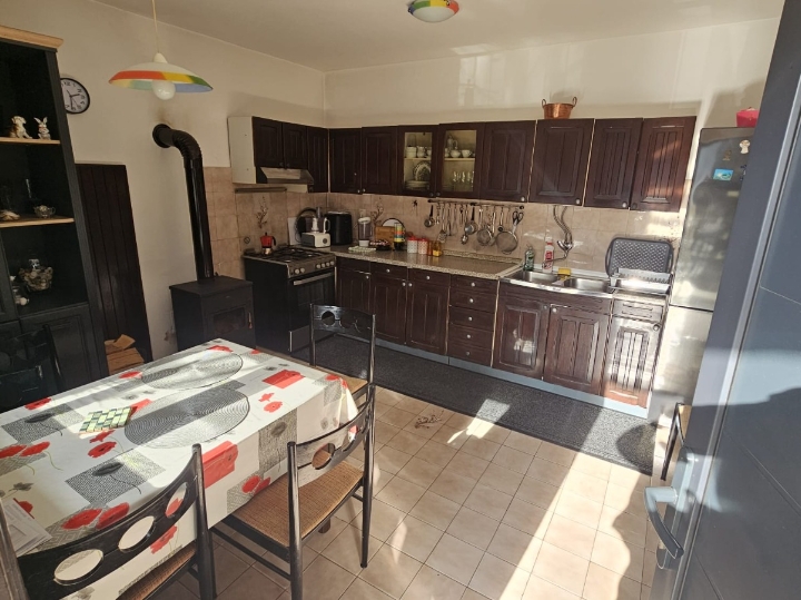 Stan u kući i dvije garsonijere