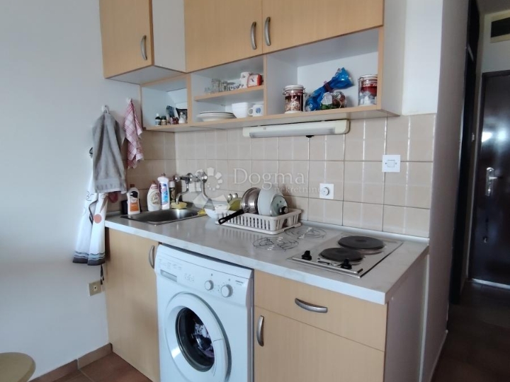 Predivan apartmančić 40m od mora