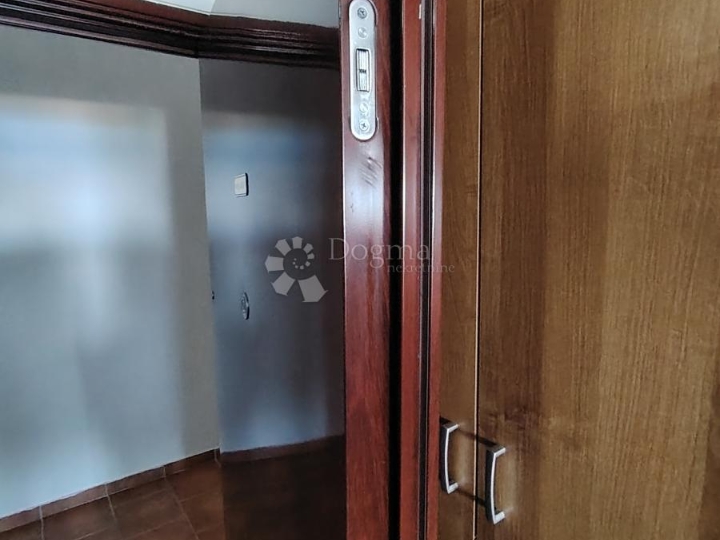 Predivan apartmančić 40m od mora