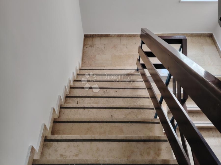 Predivan apartmančić 40m od mora