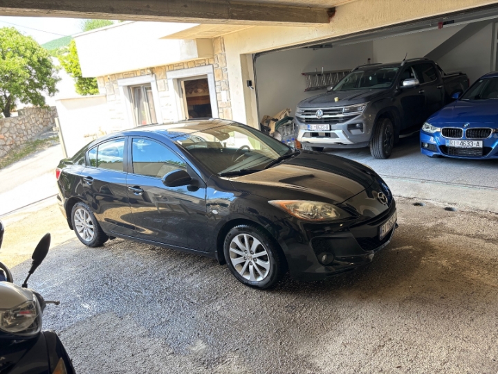 Mazda 3
