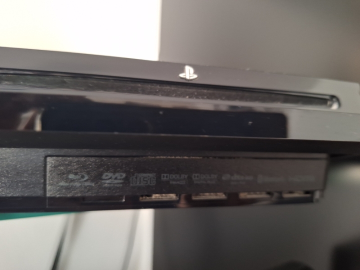 Play Station 3 + igrice/film
