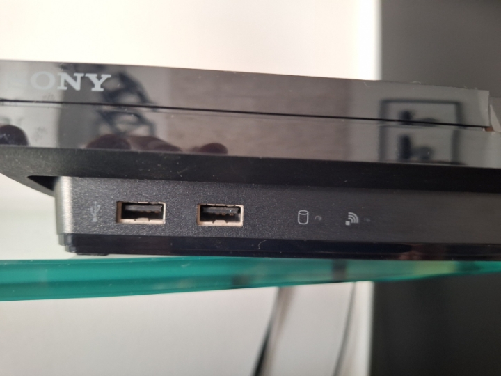 Play Station 3 + igrice/film