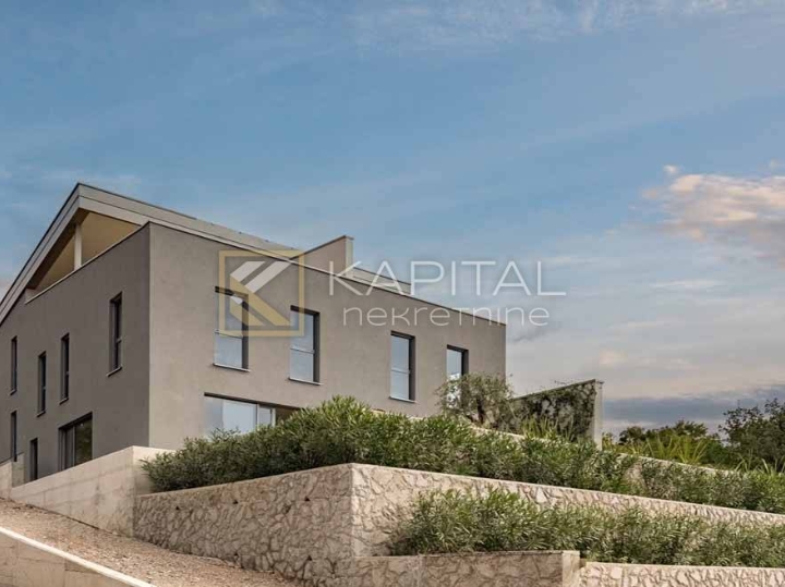 Kostrena, moderan stan u modernoj zgradi