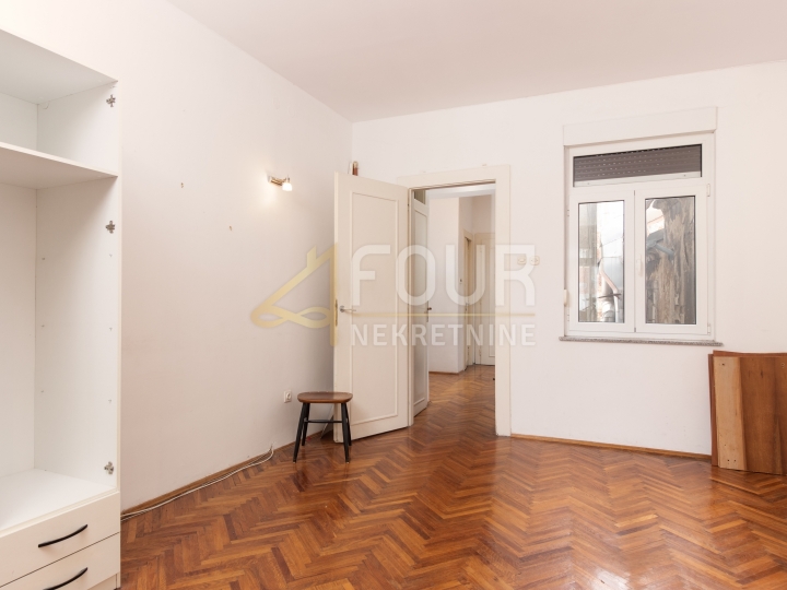 Rijeka, Centar, stan s balkonom na samom Korzu! Samo kod nas!