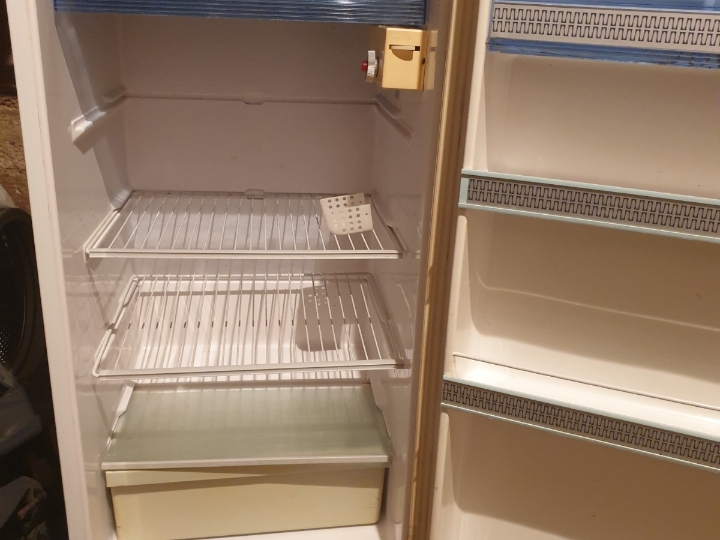Hladnjak Gorenje vis. 105 cm.