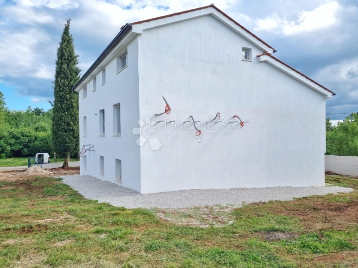 Odlična kuća u roh bau fazi - samo u ponudi Dogme