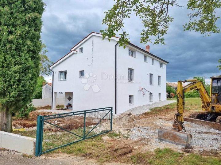 Odlična kuća u roh bau fazi - samo u ponudi Dogme