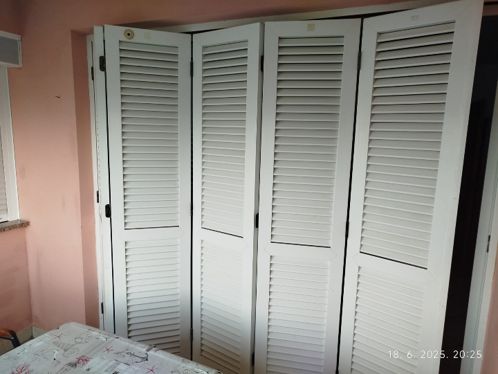 Žaluzine za balkon - Krk - poklanjamo