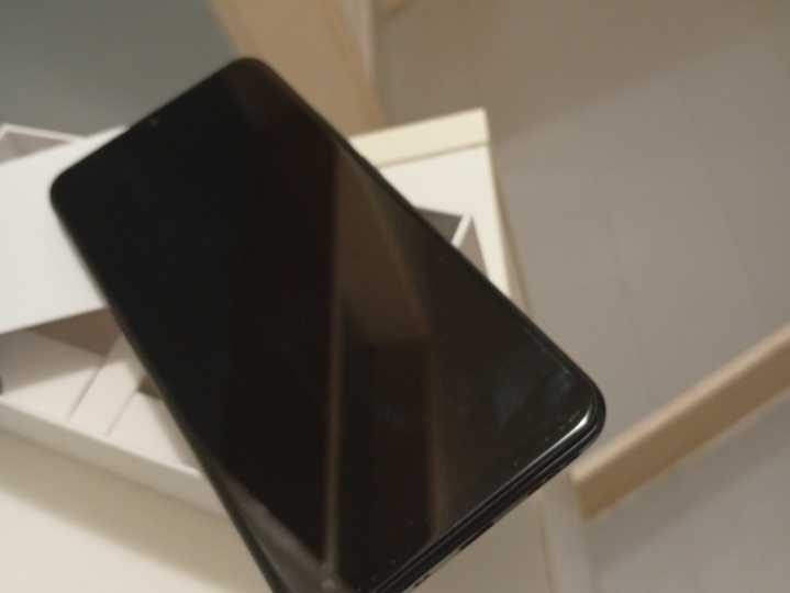 Xiaomi Redmi 9, 4 Gb, 64 kao nov
