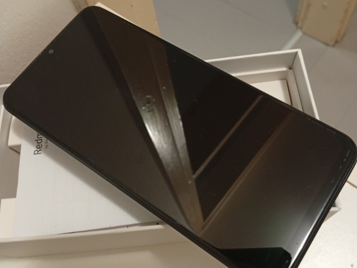 Xiaomi Redmi 9, 4 Gb, 64 kao nov