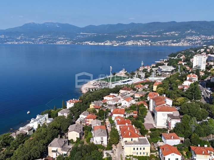 Rijeka, Kantrida, stan 164 m2 u novogradnji, garaža, pogled