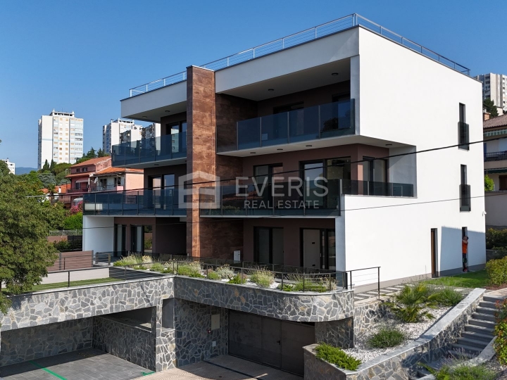 Rijeka, Kantrida, stan 164 m2 u novogradnji, garaža, pogled