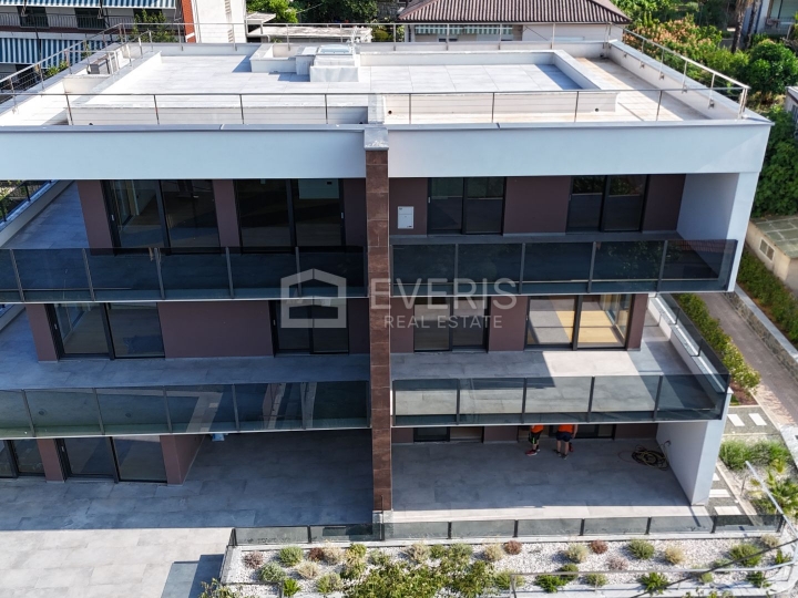 Rijeka, Kantrida, stan 86 m2 u novogradnji, garaža, pogled
