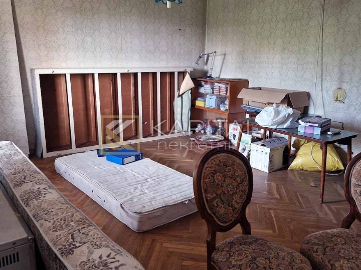 Bulevard – prostrana etaža 127 m² + garaža + vrt