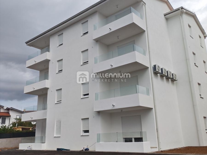 Viškovo, novogradnja, 3S+DB, 80m2 s balkonom i parkingom