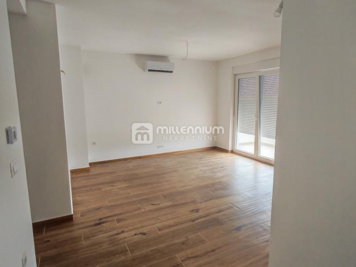 Viškovo, novogradnja, 3S+DB, 80m2 s balkonom i parkingom