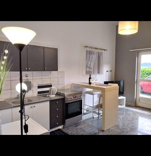 Iznajmljujem 1S+DB, 480 €