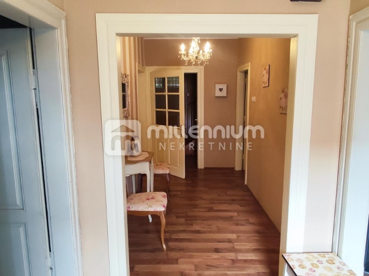 Ravna Gora, 252m2, samostojeća kuća, okućnica 371m2