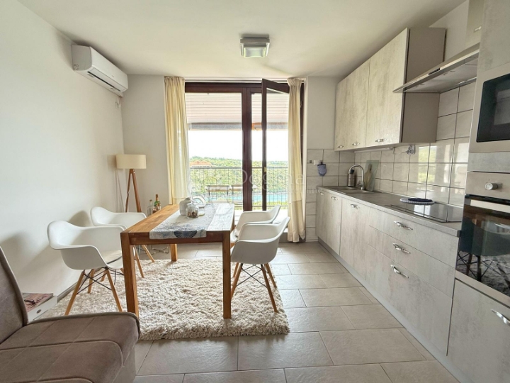 Najbolja lokacija u Marčani, apartman 1. red do mora
