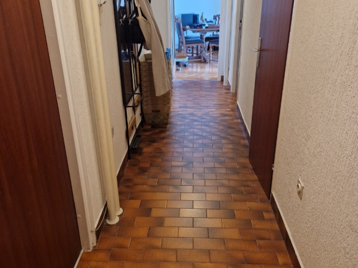 Trosoban stan + DB na 4.katu, 83 m2