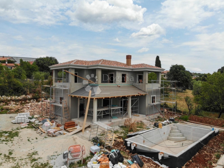 Poreč okolica - luksuzna vila s 4 spavaće sobe, pogled more!
