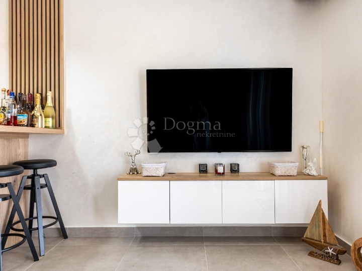 Prekrasno uređen apartman u blizini mora