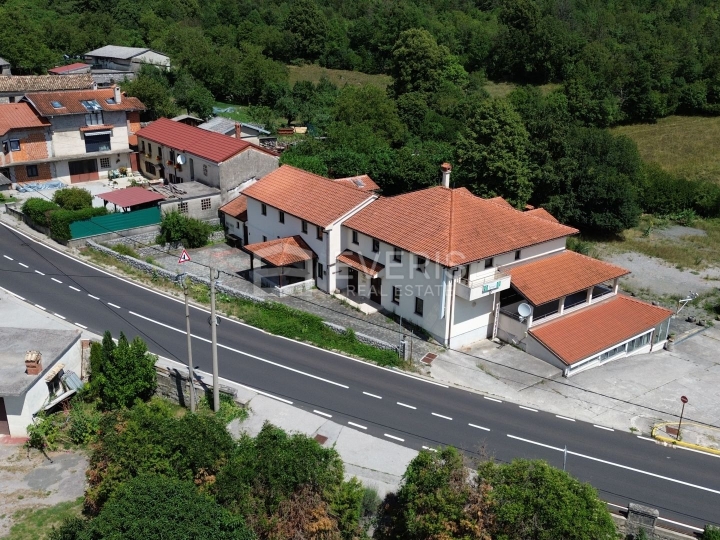 Matulji okolica, Šapjane, poslovno stambena kuća 780 m2