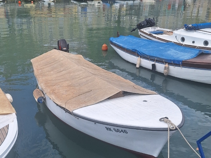 Barka Greben Vela luka 5 m