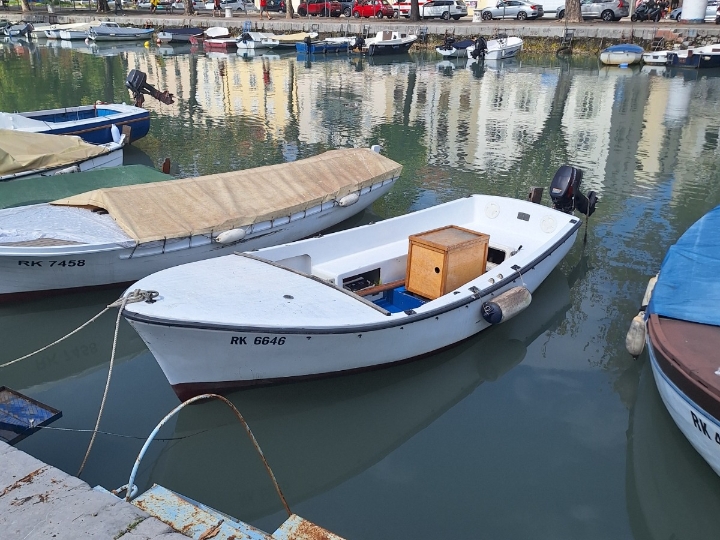 Barka Greben Vela luka 5 m
